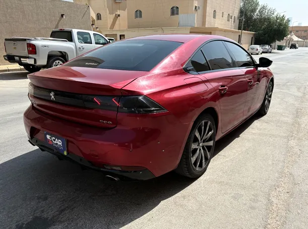Car image 5