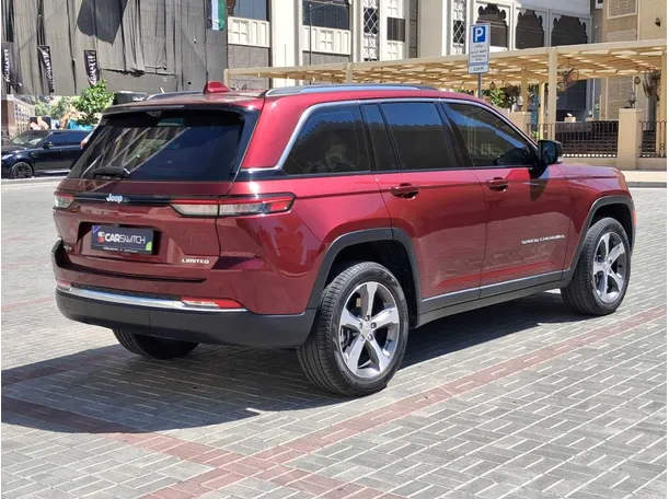Car image 5