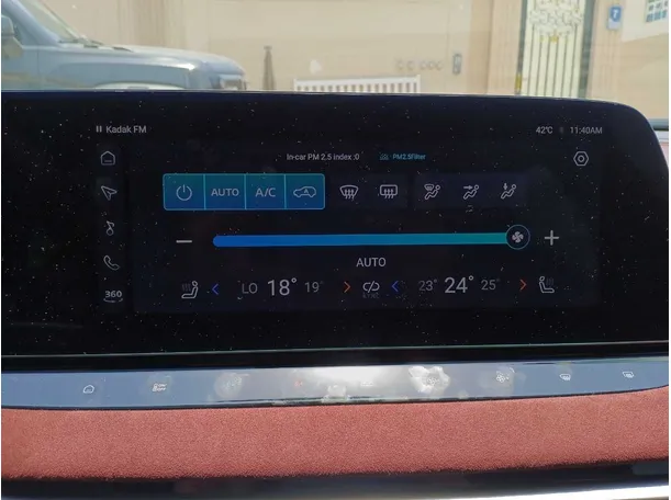 Car image 22
