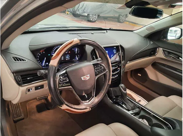 Car image 11