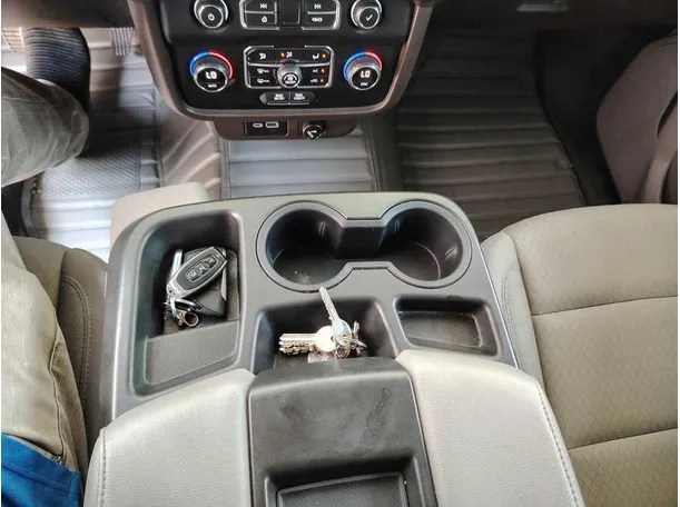 Car image 31
