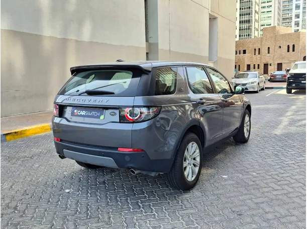 Car image 5