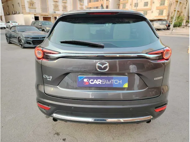Car image 6