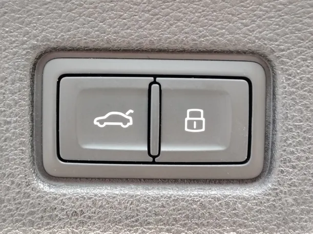 Car image 41