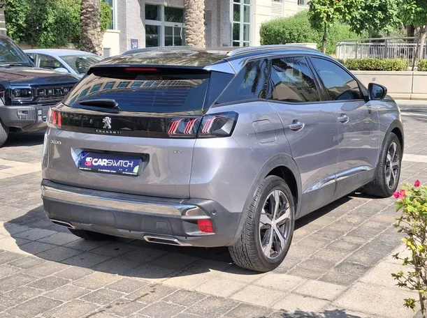 Car image 7