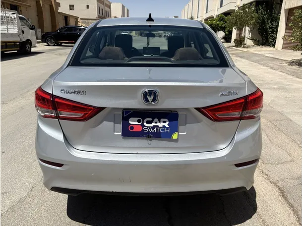 Car image 6