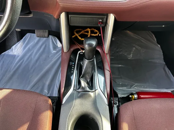 Car image 17