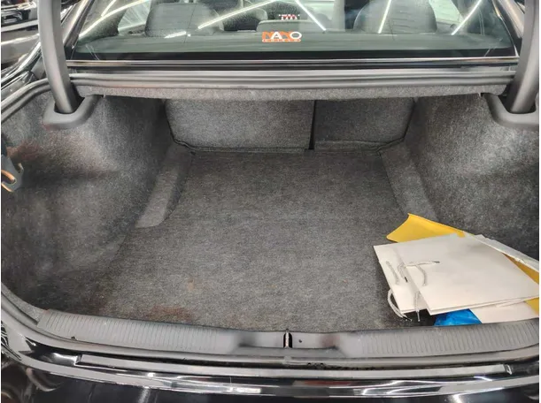 Car image 30