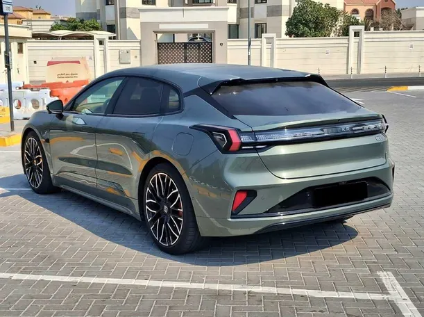 Car image 7