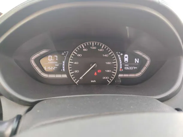 Car image 23