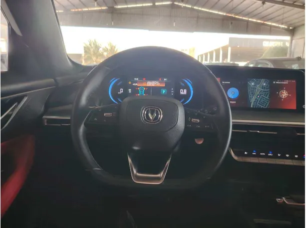 Car image 25