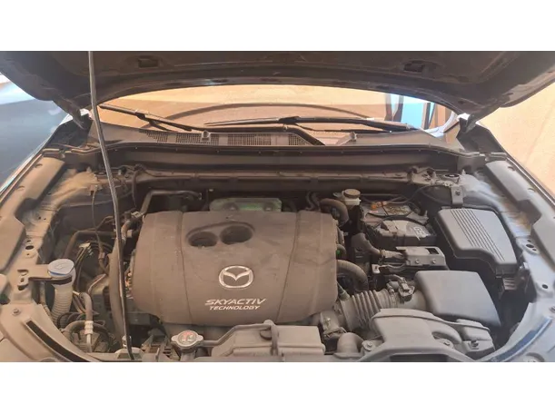 Car image 19