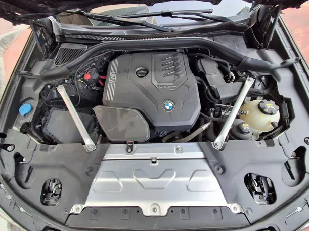 Car image 21