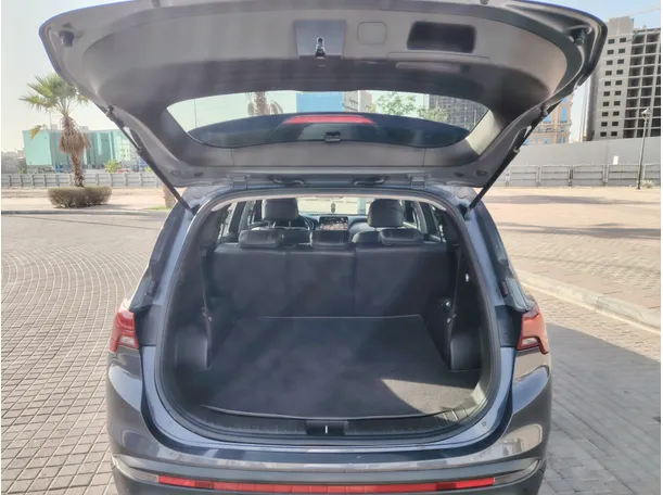 Car image 24