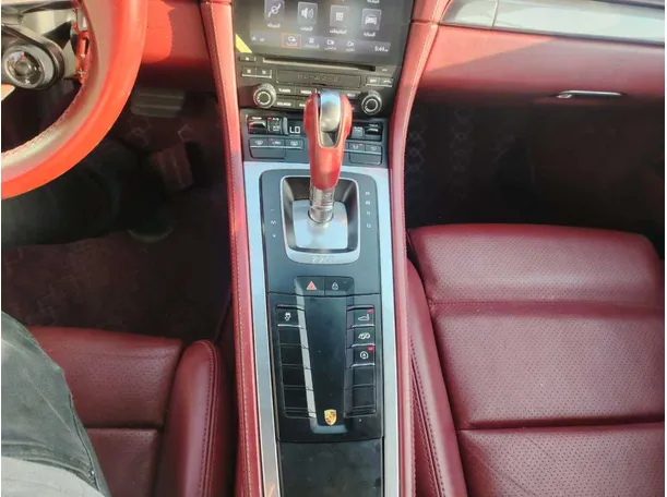 Car image 20