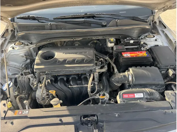 Car image 20