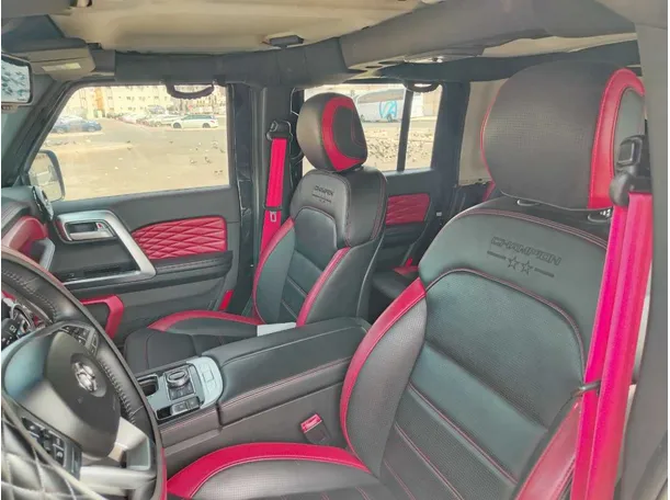 Car image 13