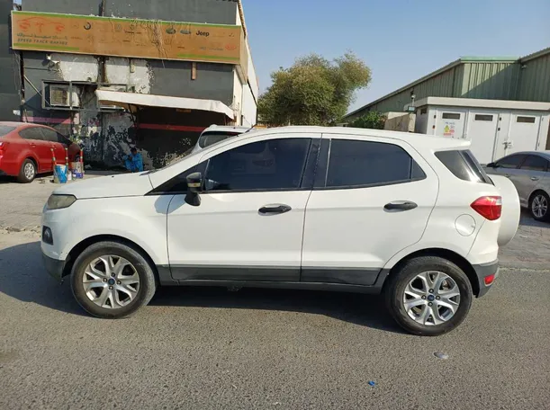Car image 8