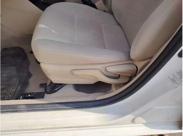 Car image 39