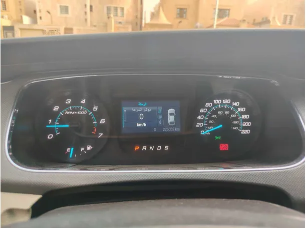 Car image 21