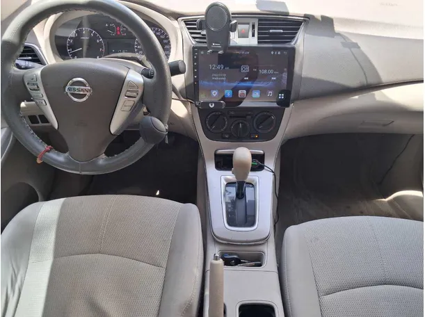 Car image 17
