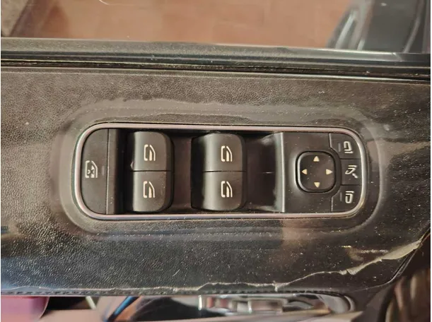 Car image 39