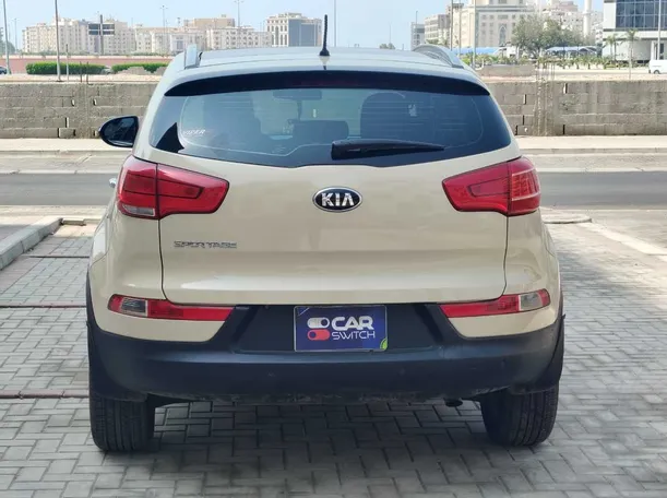 Car image 6