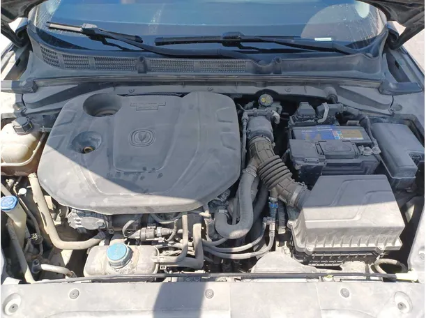 Car image 26