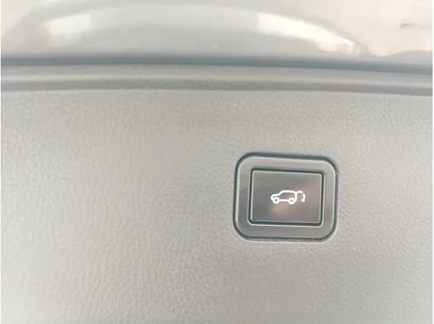 Car image 36