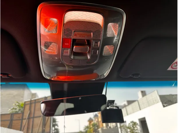 Car image 24