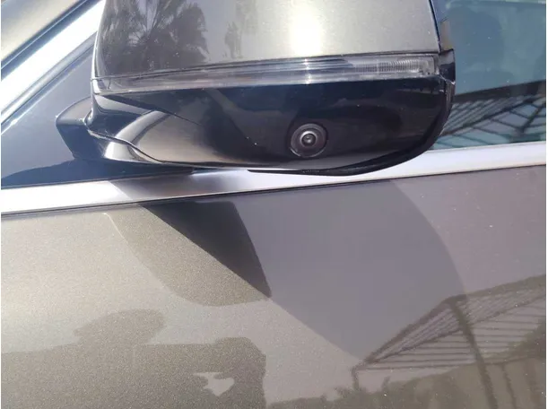 Car image 39