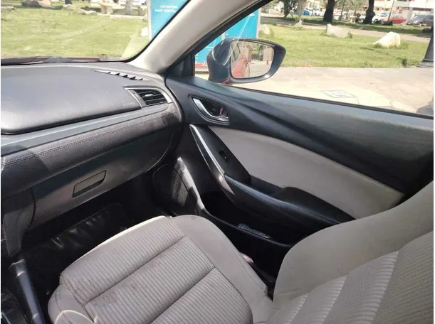 Car image 39
