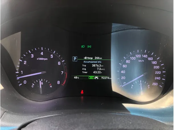 Car image 14