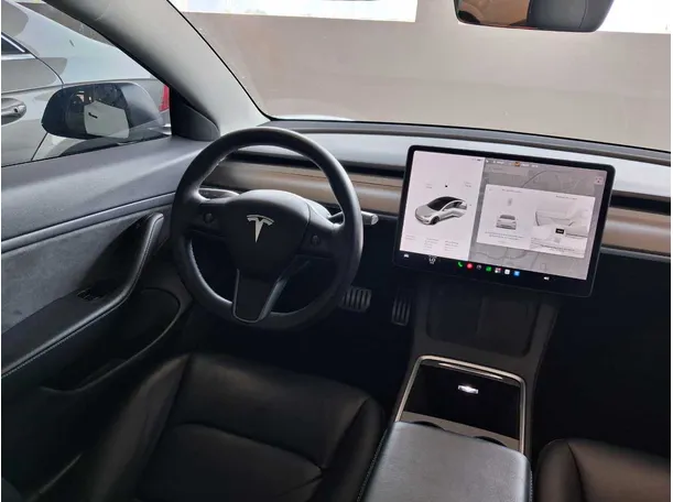 Car image 23