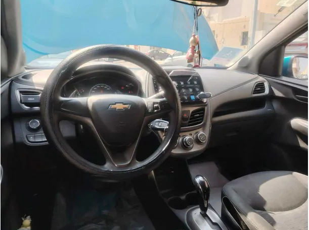 Car image 27