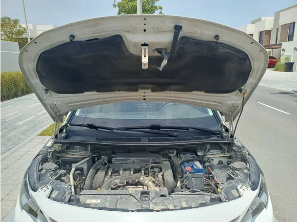 Car image 23