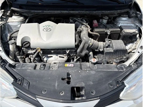 Car image 25