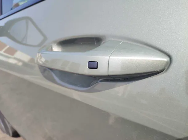 Car image 31