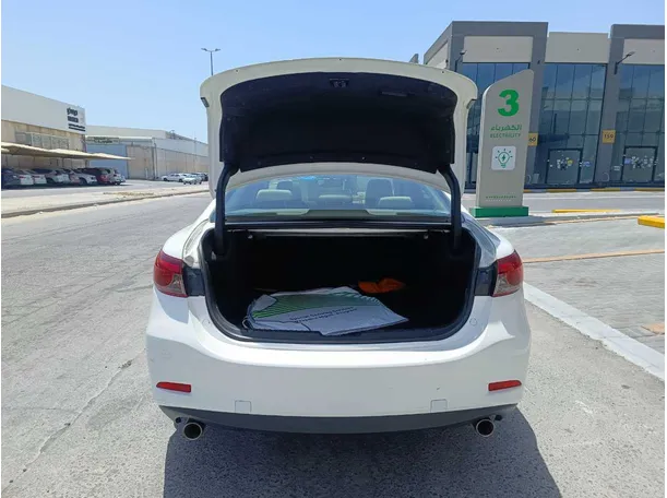 Car image 31