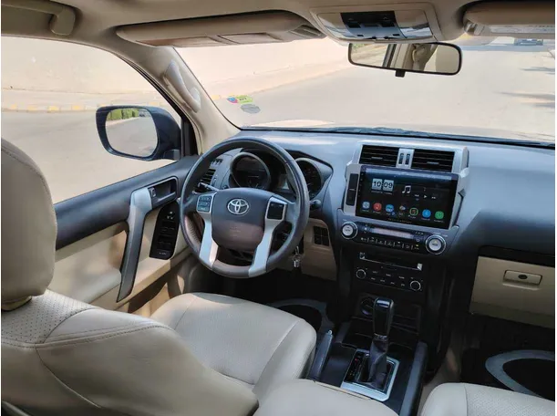 Car image 26