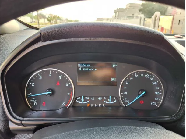 Car image 18