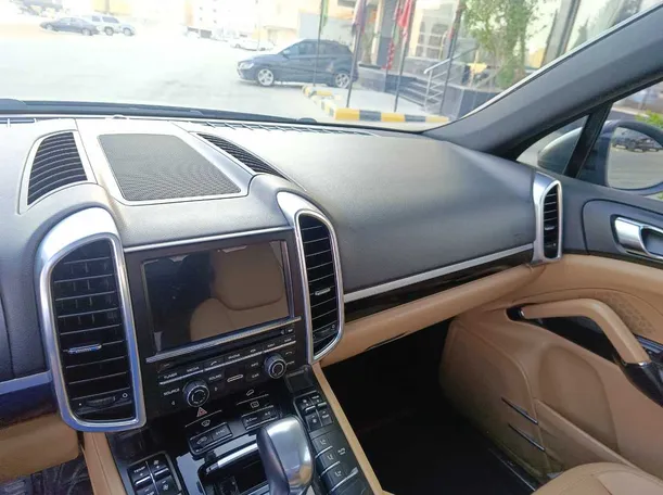 Car image 31