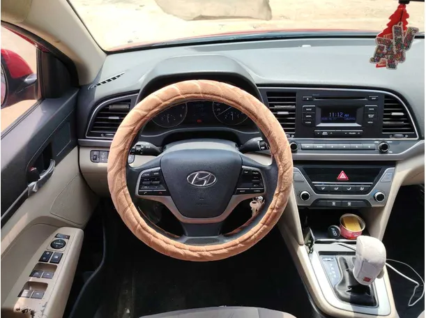 Car image 21
