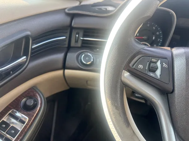 Car image 23