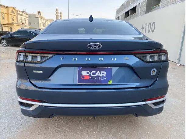 Car image 6