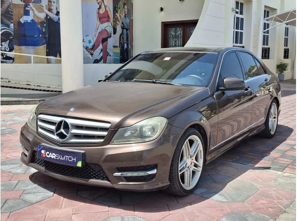 2013 مرسيدس C200 في أبوظبي