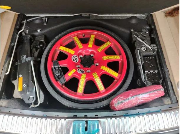 Car image 47