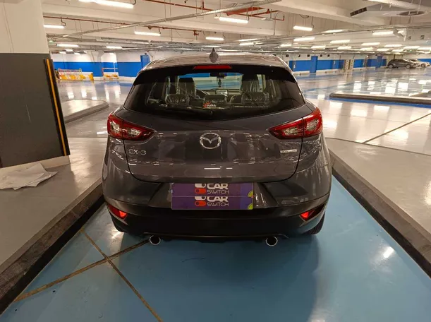 Car image 6