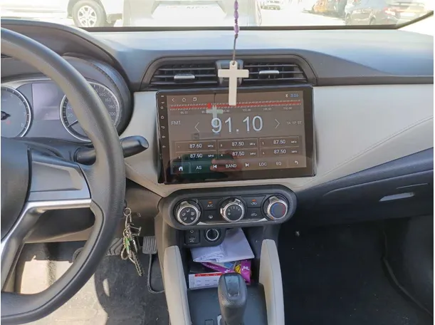 Car image 16