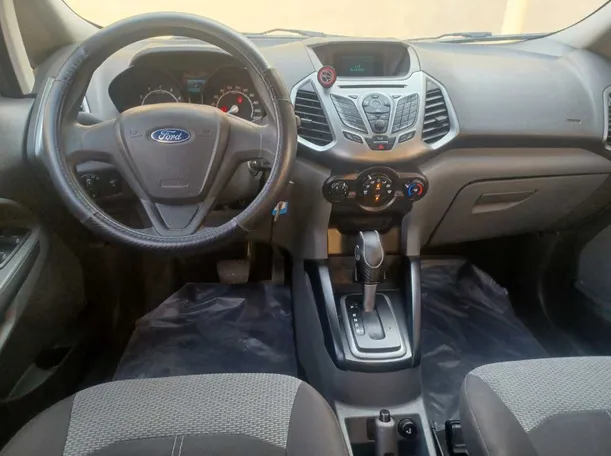 Car image 15